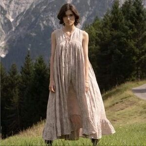 Daughters of India Ishya Gown Soft Mushroom Embroidered A-Line Dress Size XS